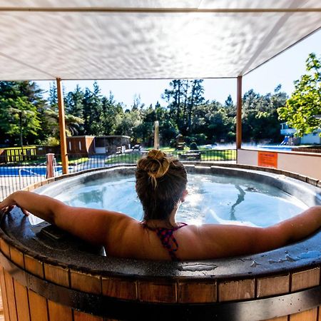 Sapphire Springs Holiday Park And Thermal Pools Katikati Exterior foto
