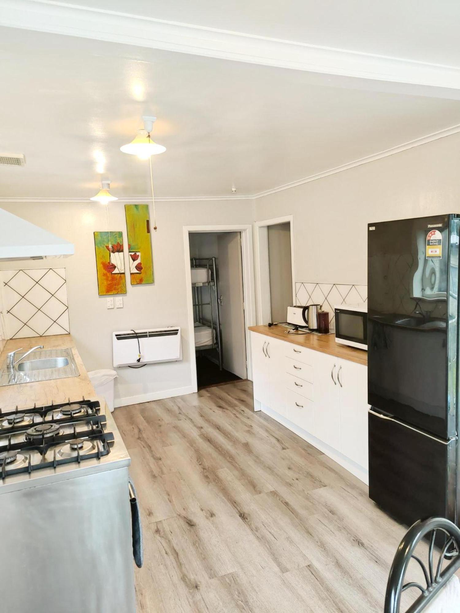 Sapphire Springs Holiday Park And Thermal Pools Katikati Exterior foto
